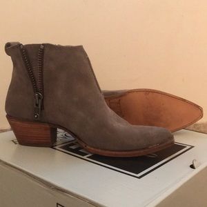 FRYE Moto Shortie - Never Worn